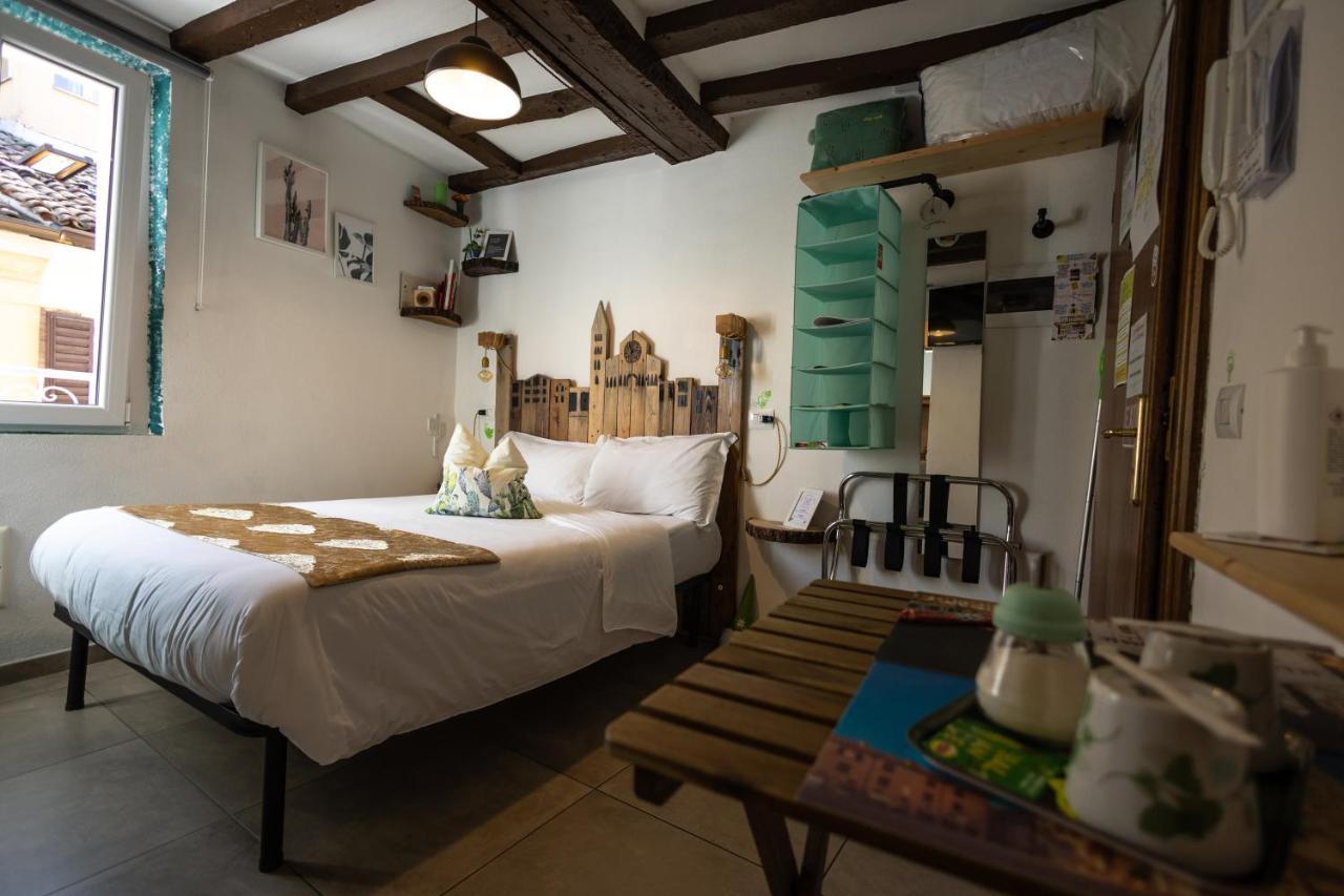 La Pomposa Del Teatro Hotell Modena Exteriör bild